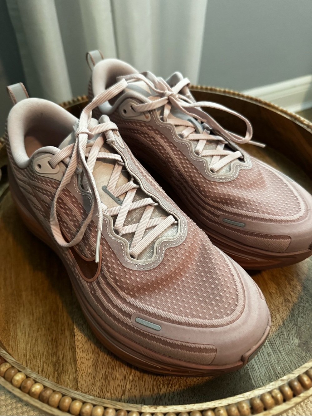 Nike Women's Vomero Plus Pink/rose gold Running Sneakers